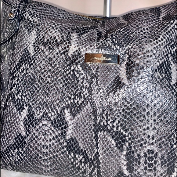 ๐ซ๐ซSOLD๐ซ๐ซ. COLE HAAN SHOULDER BAG - Picture 3 of 8